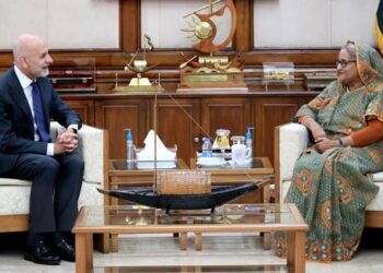 PM invites Italian businessmen to invest in Bangladesh