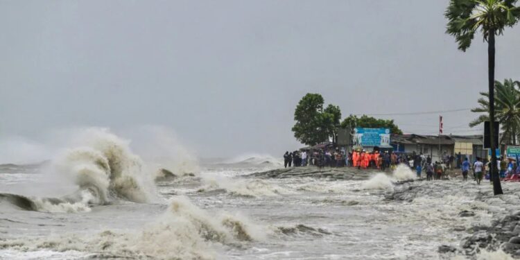 10 killed in Cyclone Remal, 1.50 lakh houses damaged