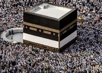 Million-plus begin hajj pilgrimage under shadow of Gaza war
