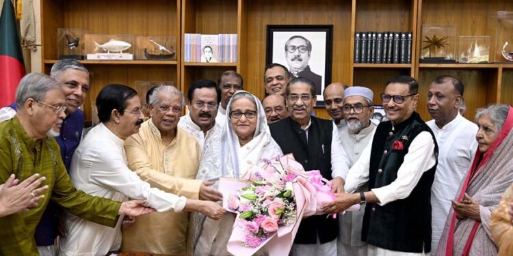 PM exchanges Eid greetings with party leaders at Ganabhaban