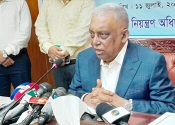 Quota protesters crossing the limits:  Kamal Home Minister