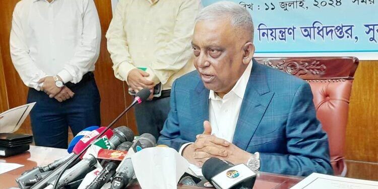 Quota protesters crossing the limits:  Kamal Home Minister