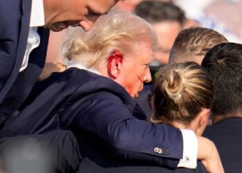 Bloodied Trump ‘safe’ after shots fired at rally