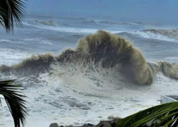 Low pressure in the sea, warning signal number 3 in seaports