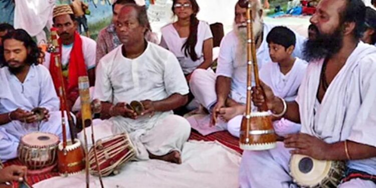 “Sadhur Haat” was completed at Lalon Shah’s shrine in Cheunuria, Kushtia, Bangladesh.