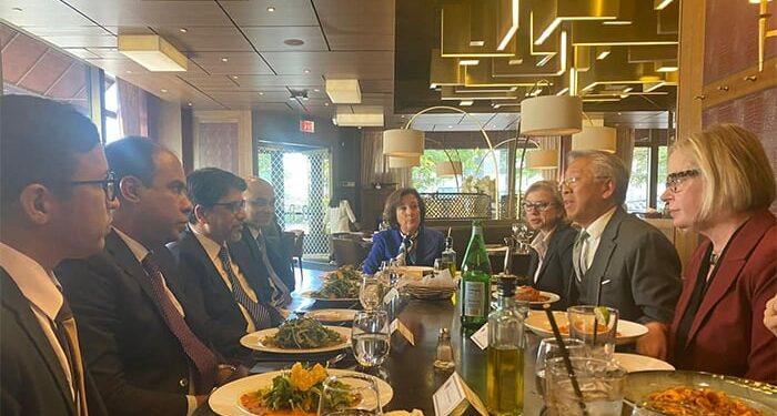 FS holds fruitful discussions with US on reform initiatives