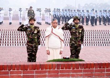 President pays tributes to Liberation War heroes on Victory Day