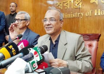India forced to halt fence construction due to BGB’s strong position