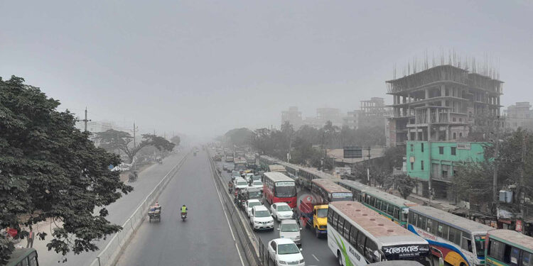 Dense fog in the capital, winter is approaching