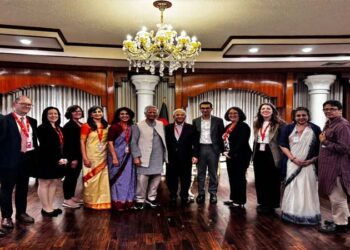 Nirapon leaders meet Chief Adviser