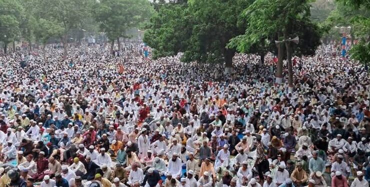 Eid joy across Bangladesh, 6 lakh people offered prayers together at Sholakia