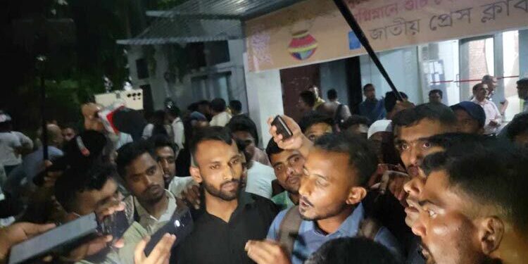 Sacked armed forces members halt protest on assurances of meeting demands