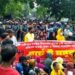 Garments workers block road in Kakrail after march towards Jamuna stopped