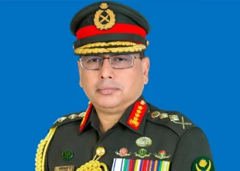 Army Chief leaves for Qatar on official visit