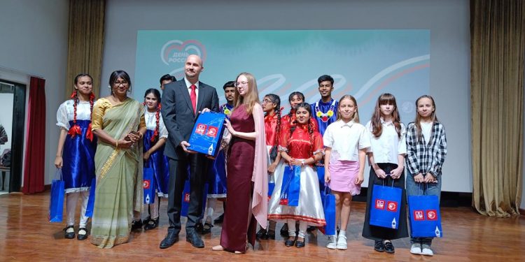 Russian House in Dhaka celebrates Day of Russia