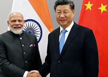 India resumes visas for Chinese tourists after five years