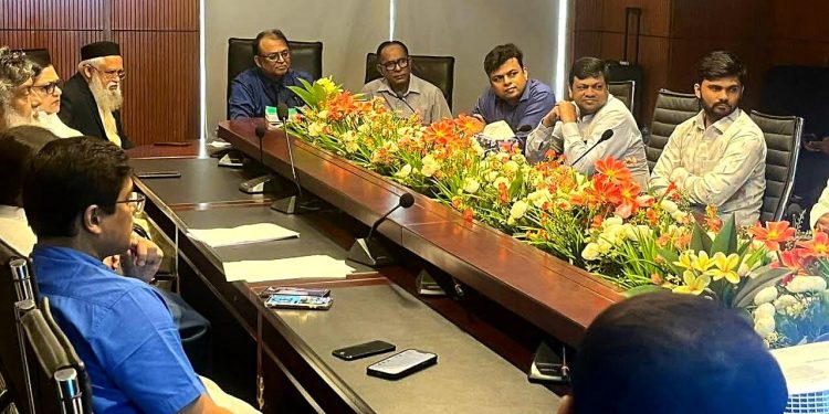 Indian specialized medical team begins work in Bangladesh
