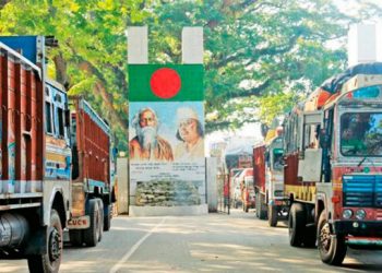 Rice arrive from India after 4 months through Petropol-Benapole border