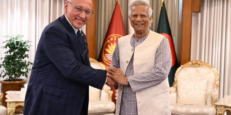 UN envoy on Myanmar situation meets Chief Adviser Muhammad Yunus