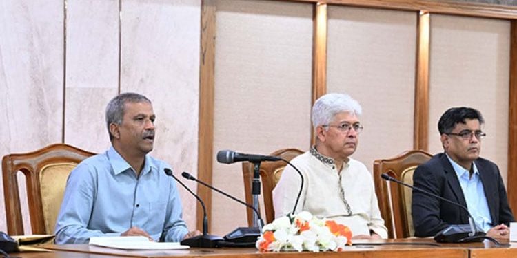 Govt reaffirms parliamentary polls in Feb