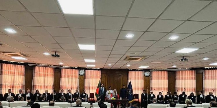 CJ administers oath to 21 HC judges