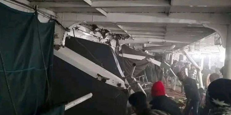 Two launches collide near Chandpur on Meghna River in Bangladesh, killed 4