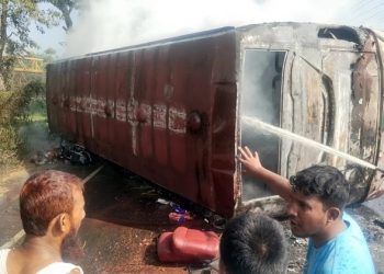 Four killed, 22 injured in bus-autorickshaw collision at Comilla in Bangladesh