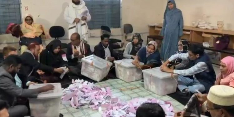 Bangladesh: Counting underway after election