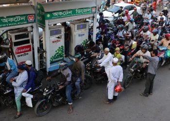 Most oil pumps closed in Bangladesh, fuel crisis intensifies