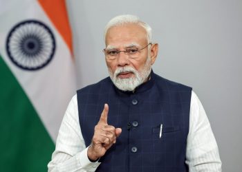 Indian PM Modi speaks to Saudi Crown Prince, Bahrain King; condemns Iranian strikes