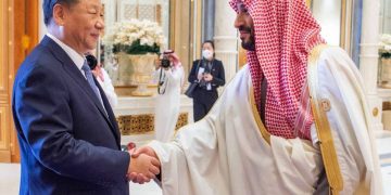 Chinese Prez Xi, in call with Saudi crown prince, calls for opening Hormuz