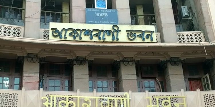 The Radio War: How Akashvani Kolkata Became a Lifeline for Bangladesh in 1971