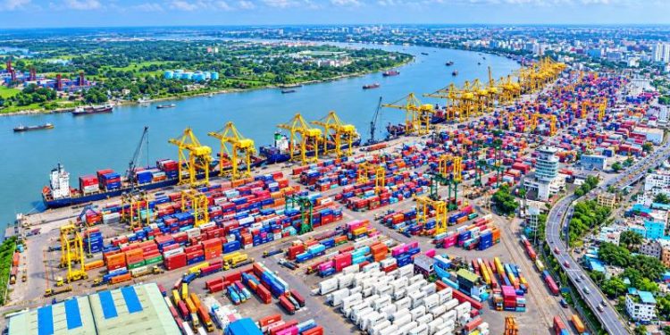 Despite opposition from the Left Party, labor organizations and civil society, the new mooring of Chittagong Port is going to DP World
